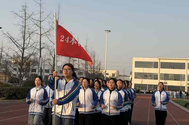 c22ebbb75345042e4fcdd0d41de48045.jpg